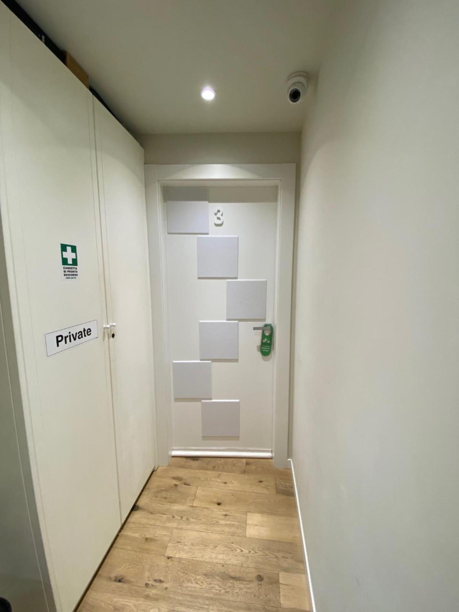 Malvezzi24 Boutique Rooms Desenzano del Garda Exterior photo